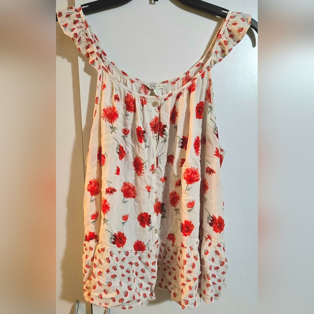 Sleeveless Floral Blouse